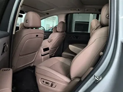 Li Auto 理想i8