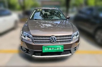 Volkswagen Cross Lavida