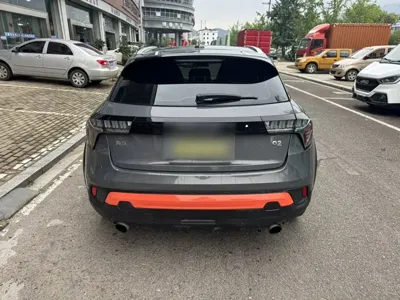 Lynk & Co 02
