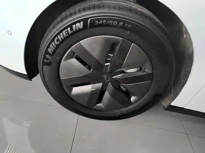 Li Auto Li MEGA