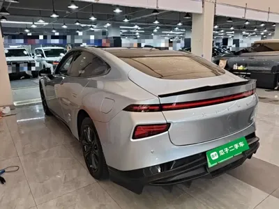 Xpeng P7