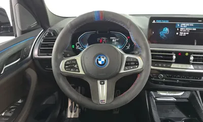 BMW iX3