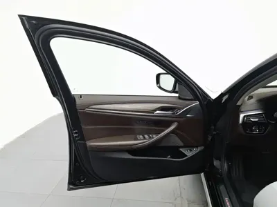 BMW 5 Series New Energy
