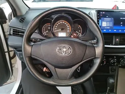 Toyota Yaris L