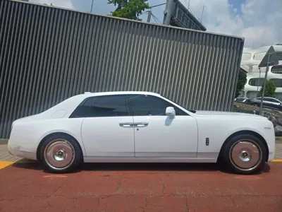 Rolls-Royce Phantom