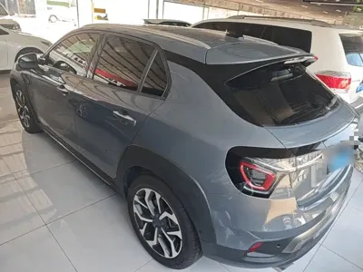 Lynk & Co 02