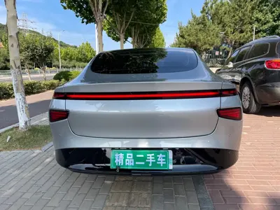 Xpeng P7