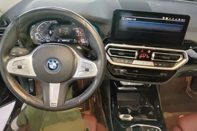 BMW iX3