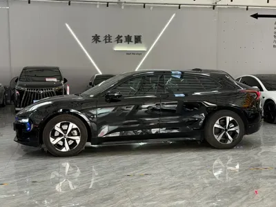 Zeekr 001