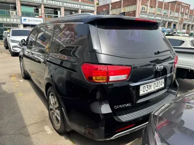 Kia Canival