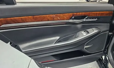 Genesis EQ900