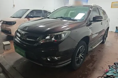 BYD S7