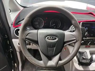 JAC Refine Refine M3
