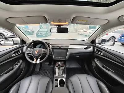 Roewe i5