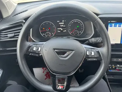 Jetta VS7
