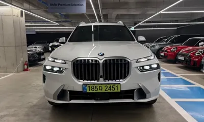 BMW X7