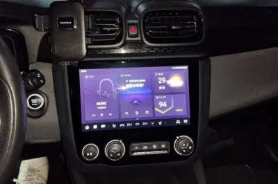 Lynk & Co 02 Hatchback
