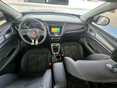 Roewe RX3