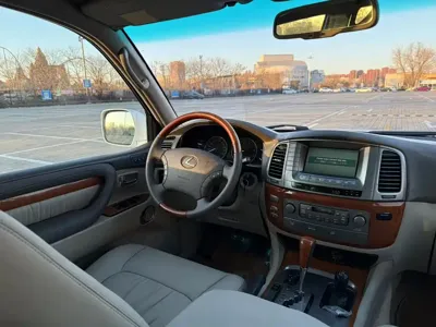 Lexus LX