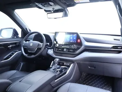 Toyota Crown Kluger