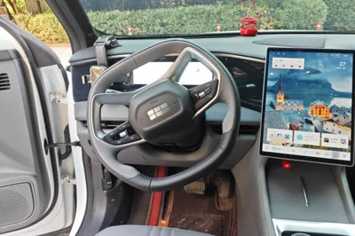 Geely Galaxy L7