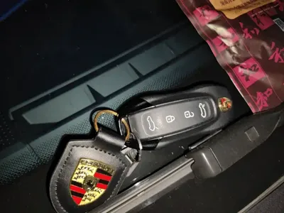 Porsche Macan EV
