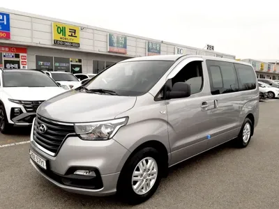 Hyundai Starex