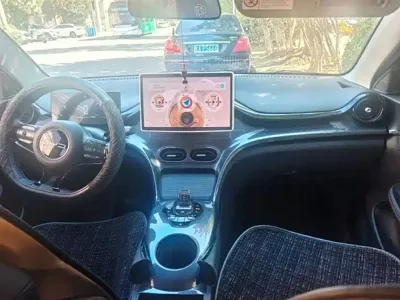 BYD e2