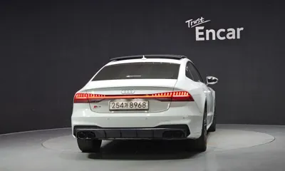 Audi S7