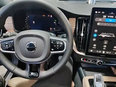 Volvo S90 PHEV