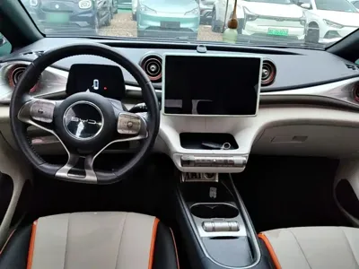 BYD Dolphin