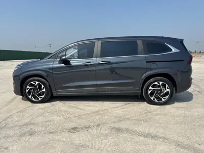 Hyundai Custo