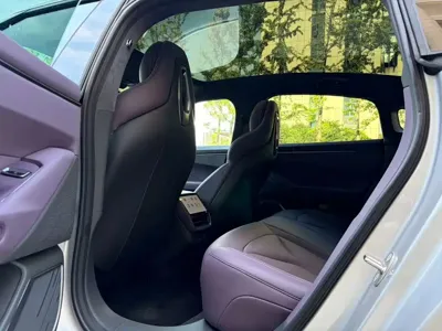 Xpeng P7