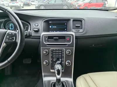 Volvo S60 (Import)