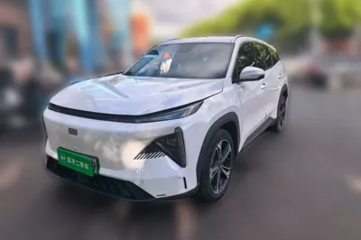 Geely Galaxy L7