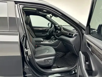 Toyota Crown Kluger