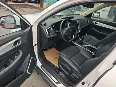 Geely Vision X6