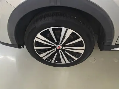 Roewe RX5