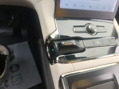 Nio ES8