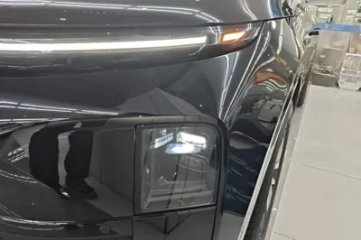 Li Auto L6