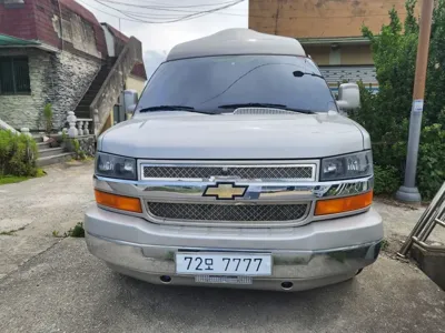 Chevrolet Express Van