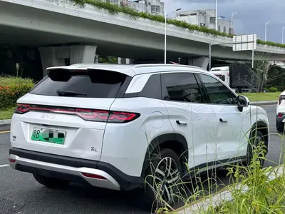 BYD L DM-i