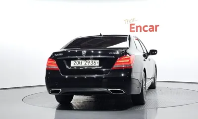 Hyundai Equus