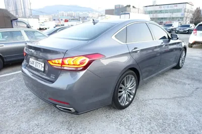 Hyundai Genesis