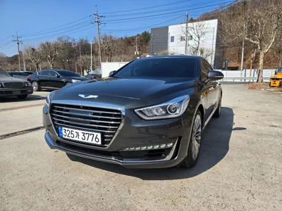 Genesis EQ900