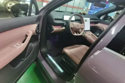 Nio EC6