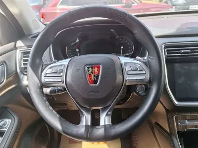 Roewe RX8