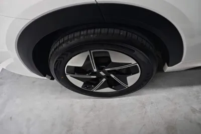 Geely Galaxy E5