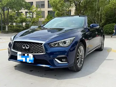 Infiniti Q50L