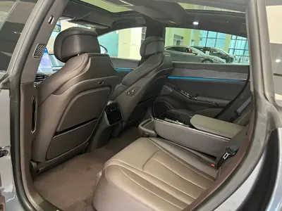 Denza Denza Z9